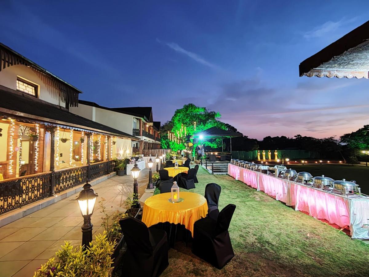 Regenta Mpg Club Mahabaleshwar Hotel Kültér fotó