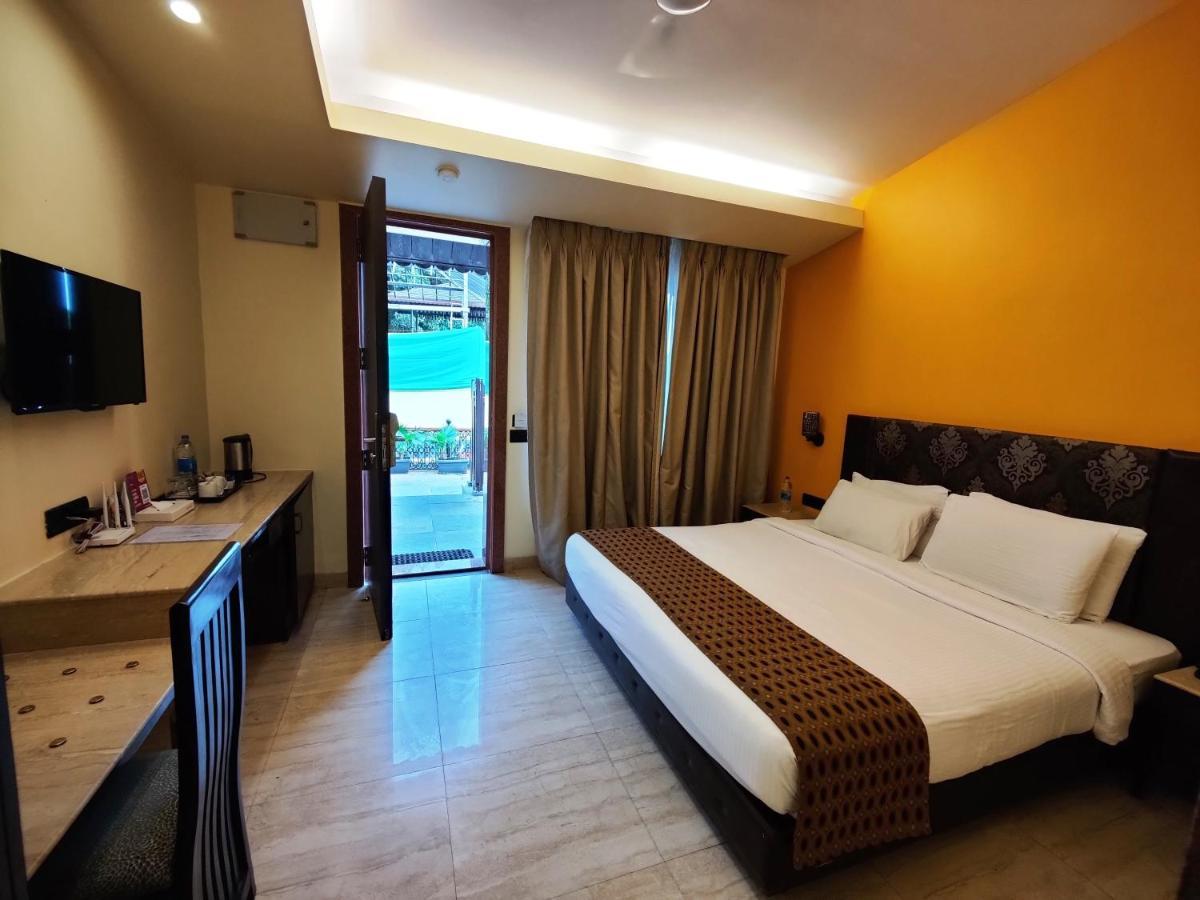 Regenta Mpg Club Mahabaleshwar Hotel Kültér fotó