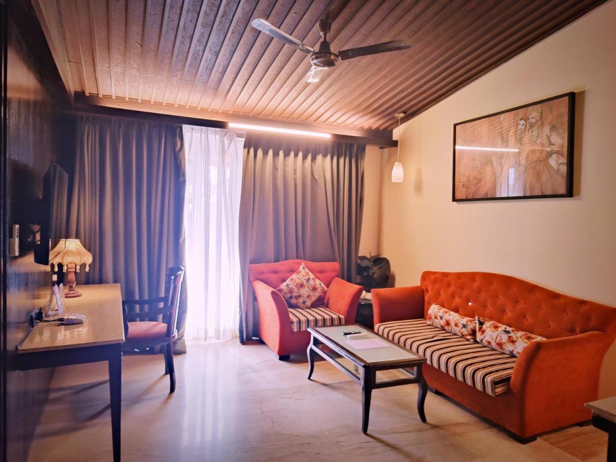 Regenta Mpg Club Mahabaleshwar Hotel Kültér fotó